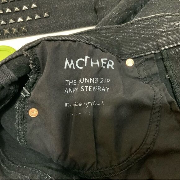 MOTHER Stunner Zip Ankle Step Fray Jeans Studded Size 27 Wrong Side Of The Track - Picture 11 of 11